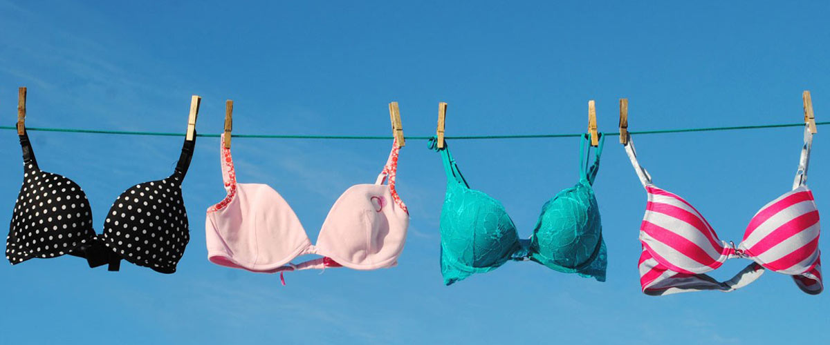 Snor med BH-er i ulik farger
