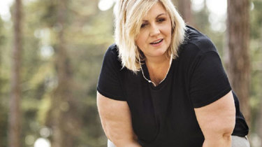 andpusten overvektig kvinne. 